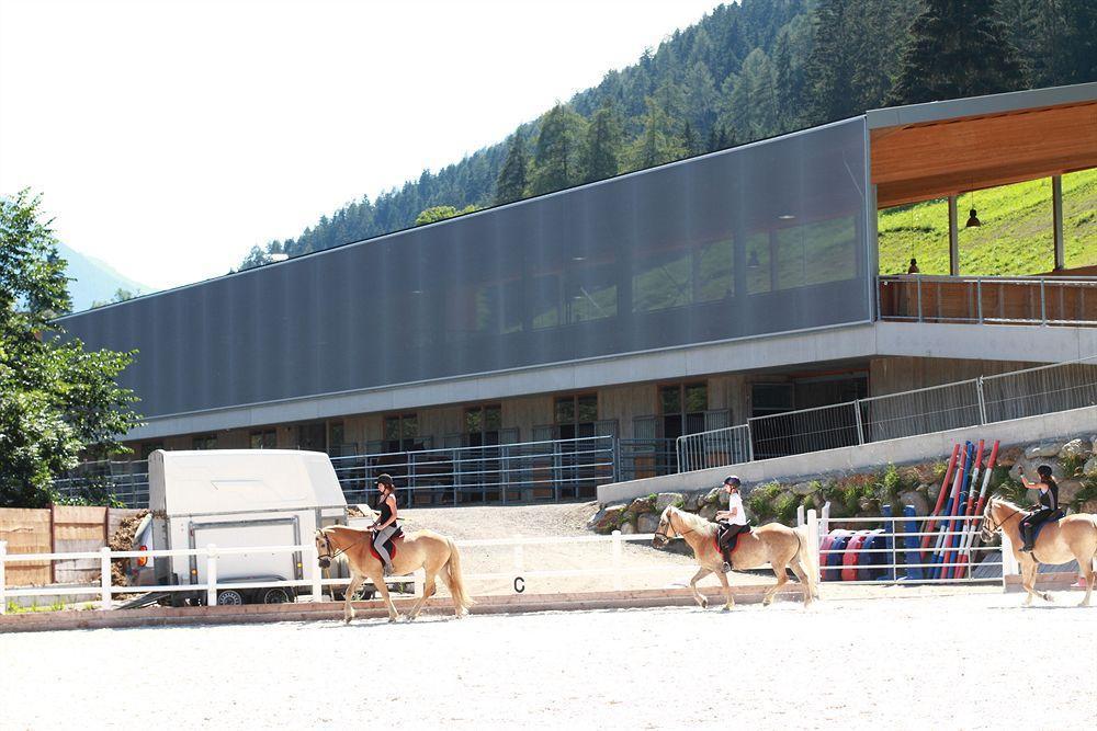 Aparthotel Family Stubai 4*