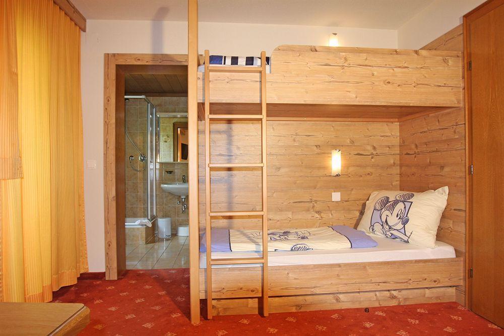 Family Stubai Aparthotel 4*
